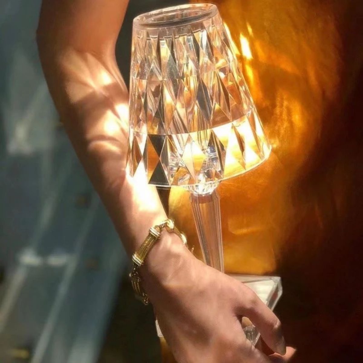 Rechargeable sparkling crystal table lamp with touch control and three lighting modes 16