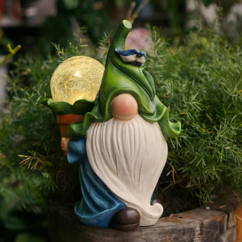 Set of 6 solar-powered garden gnomes with warm LED glow and automatic dusk sensor, weatherproof resin outdoor decoration 5
